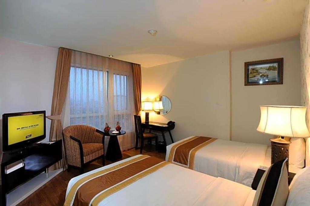 Cosiana Hotel Hanoi Bagian luar foto